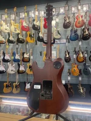 Godin Guitars - G51465 2